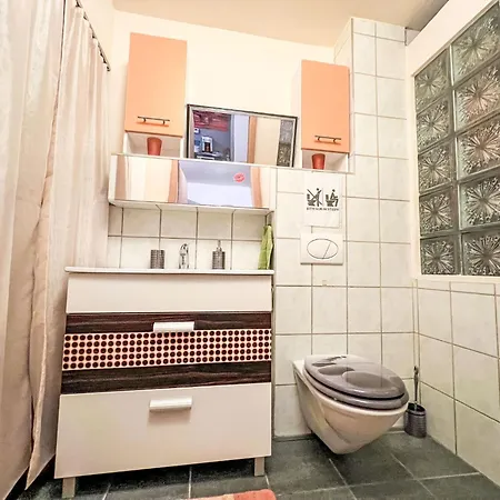 By Interhome *