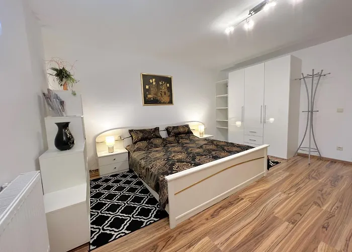 Apartment By Interhome Gloggnitz